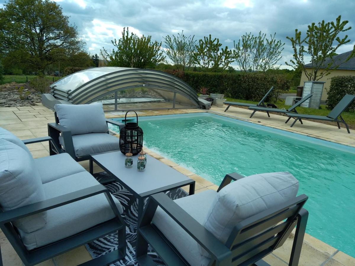 Maison/Villa Avec Piscine Privee Gite Brain D'Eau La Chapelle-de-Brain Luaran gambar